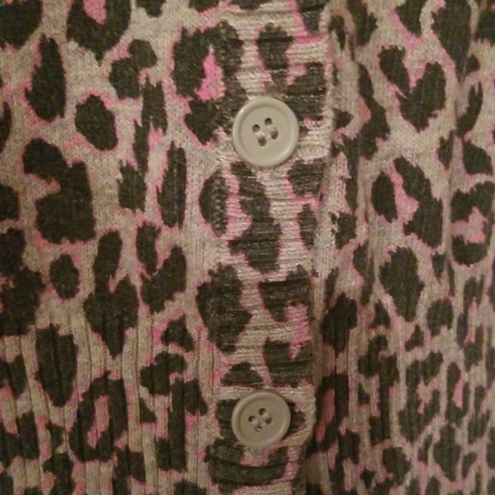 Cardigan - Picture 2 of 3